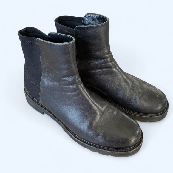 Stuart Weitzman Shoes - Stuart Weitzman Chelsea slip on leather boots size 8.5
